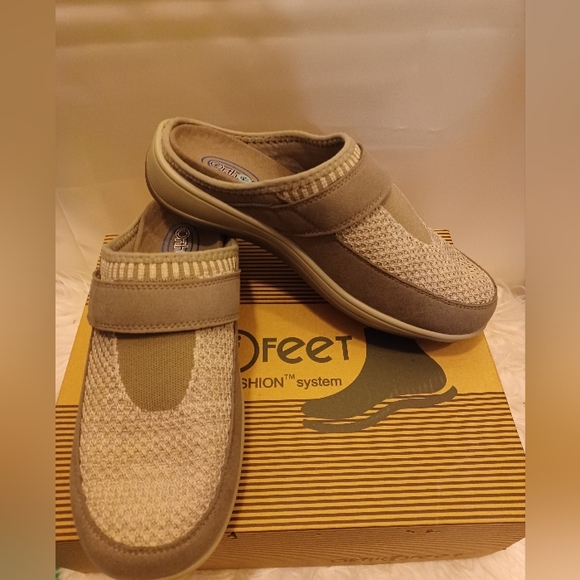 Orthofeet Shoes Orthofeet Louise Stretch Knit Slippers Beige Size 8